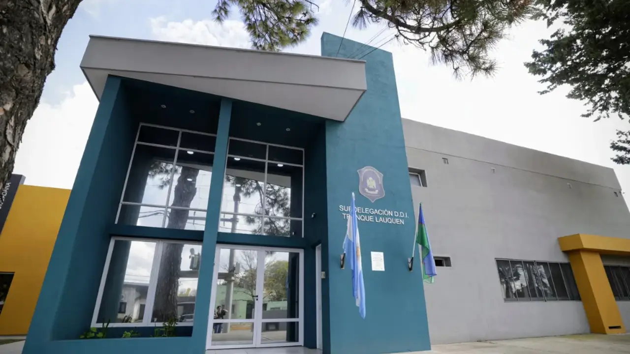 Detuvieron a un adolescente acusado de matar a su novia y hacerlo pasar como suicidio